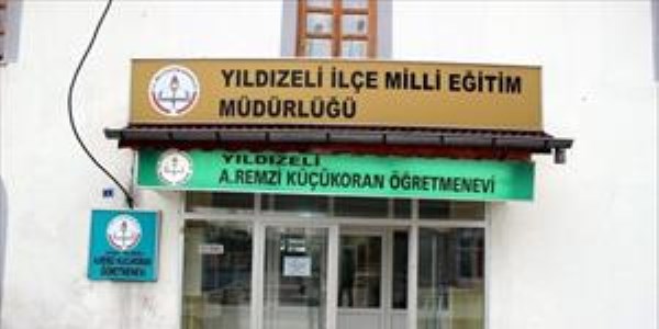 Milli Eğitim Müdürü Küçükoran'ın ismi öğretmen evine verildi