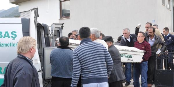 Villanın çatısından düşüp öldü