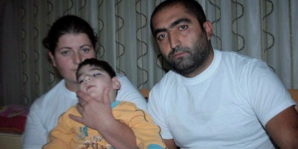 Minik Batuhan, sağlığına kavuşabilmek için yardım eli bekliyor
