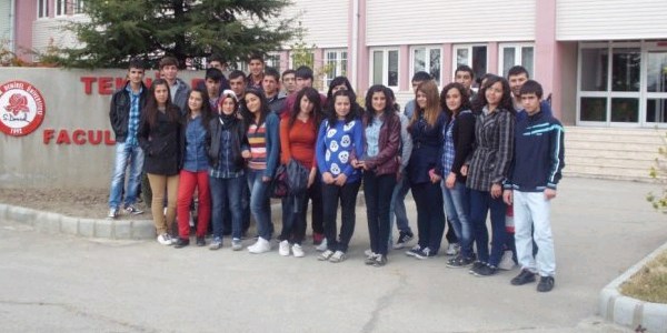 Meslek Lisesi öğrencileri SDÜ'yü gezdi