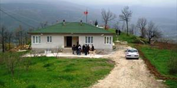 Evini yapana yardım ediliyor