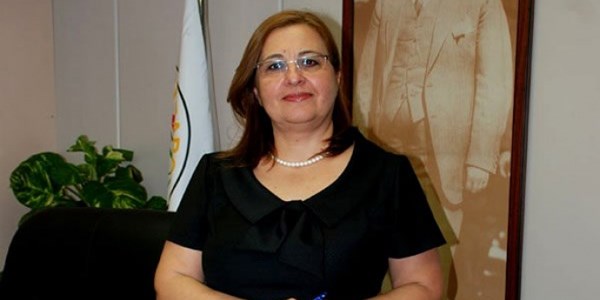 CHP'den aday oldu baro başkanlığını bıraktı