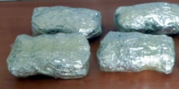 Buharkent'te 1 kilo kubar esrar ele geçirdi
