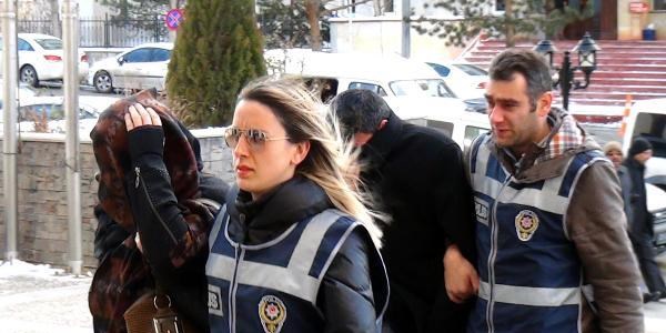 İmam, yanındaki kadınla gözaltına alındı