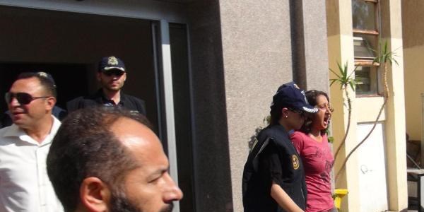 �zmir'de 'gezi' davas�nda bir tahliye