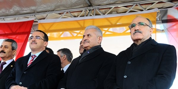 Beşir Atalay AKP'nin İzmir adayını açıkladı!