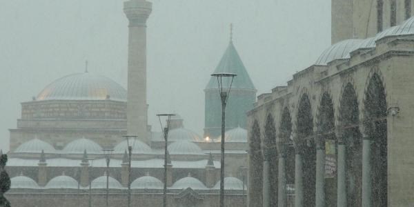 Konya'da kar ya balad
