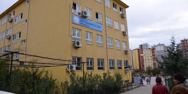 Öğretmen, veli ziyaretinde kalp krizi geçirip öldü