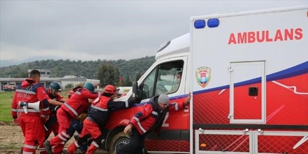 Kurtarma ekibinin 'kurtulma �abas�'