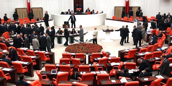 'Tam Gün Tasarısı'nın 20 maddesi kabul edildi