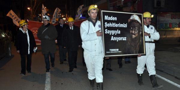 Maden galerisi açılışında acılar tazelendi