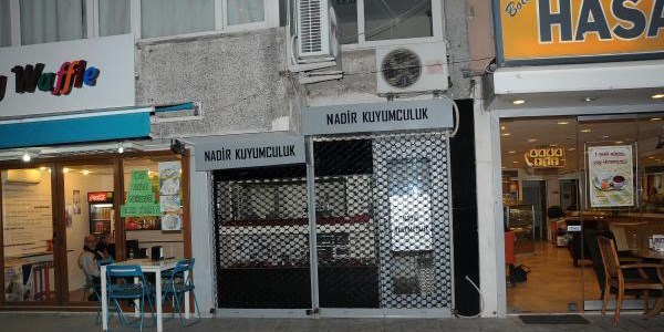 Kuyumcudan 6 kilo altın çalındı
