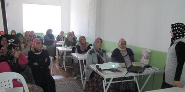 Gümüşova'da 120 kadın çiftçi eğitime katıldı
