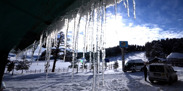 Doğu'da soğuk hava eksi 18 dereceyi gördü