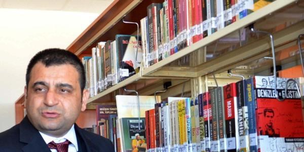 �OM� K�t�phanesi'ne kitap ba����