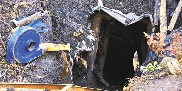 Mührü hapisten kırdı, 3 işçi öldü