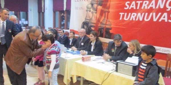 Kapaklı Gazi madalya ile döndü