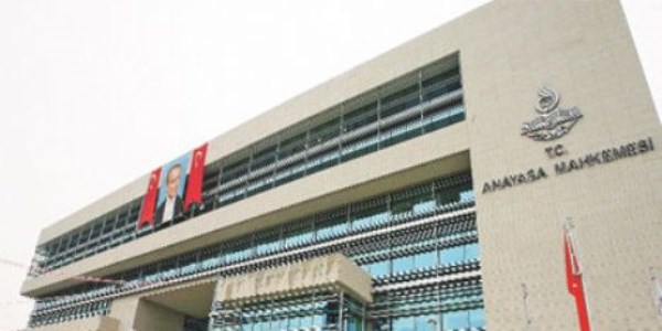 Anayasa Mahkemesine bireysel başvuru sayısı 10 bini geçti
