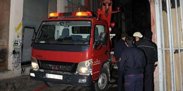 Elektrikli soba yangın çıkardı