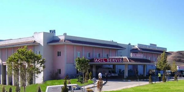 Öğretmenin dövdüğü öğrenci hastanelik oldu