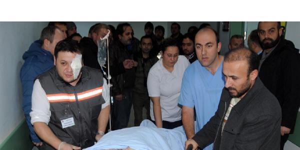 Uygulama yapan polis memuruna kamyon çarptı