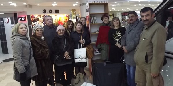 Amerika'dan Eskişehir'e kitap desteği için geldi