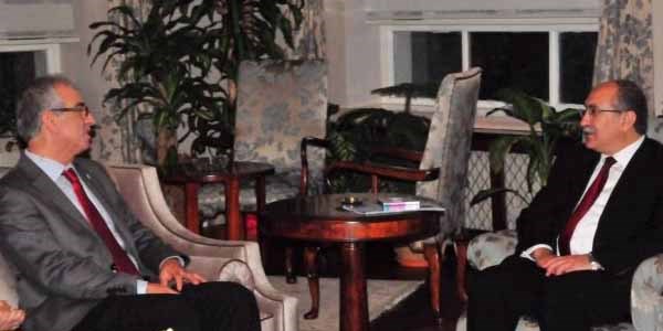 Dil ve Edebiyat Derneği'nden Vali Şavaş'a tanıtım ziyareti