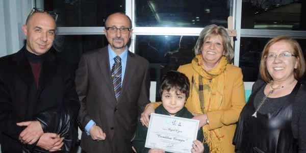 Miniklerin sergisini Ustamehmetoğlu açtı