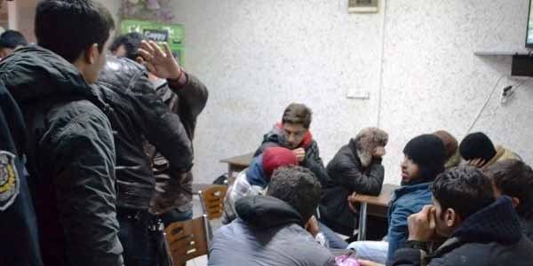 Suriyelileri �stanbul diye Ke�an'da b�rek�iye b�rakt�lar