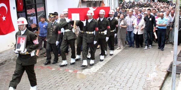 Edremitli şehit astsubaya vefa