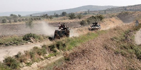 Kaçak 'zeytinyağı boru hattı'