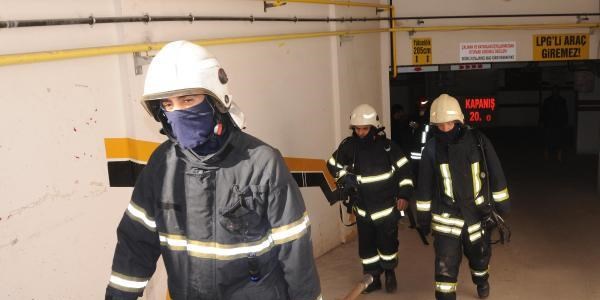 17 katlı iş merkezinde yangın paniği