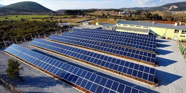 T�ketti�i elektri�in y�zde 53'�n� g�ne�ten kar��l�yor