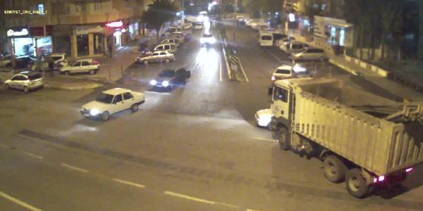 Kazalar mobese kameralarına yansıdı