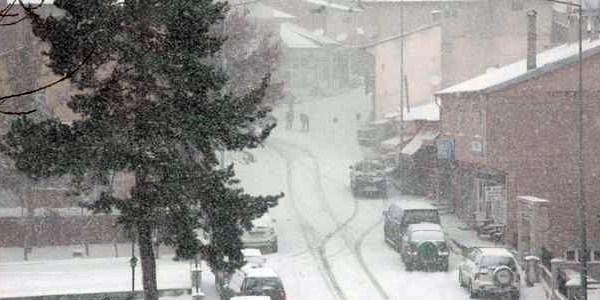 Ni�antas� �niversitesinde e�itime kar tatili