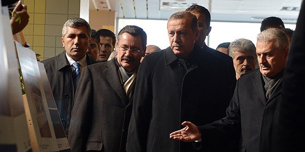 Sincan metrosu y�lba��nda a��l�yor/ Video