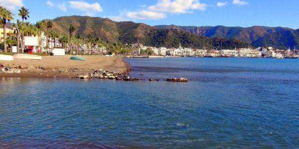 Marmaris'te deniz 3 metre �ekildi