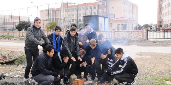 So�uk hava onlar�n da e�itimine engel oldu