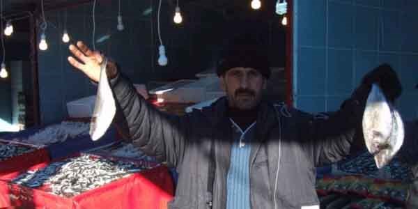 Yerk�y'de bal�k sat��lar� artt�