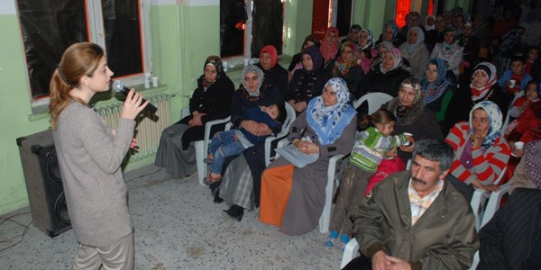 Aileler KAYMEK �le okula gidiyor