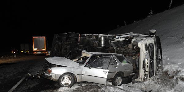 Osmaneli'nde zincirleme kaza: 2 ölü