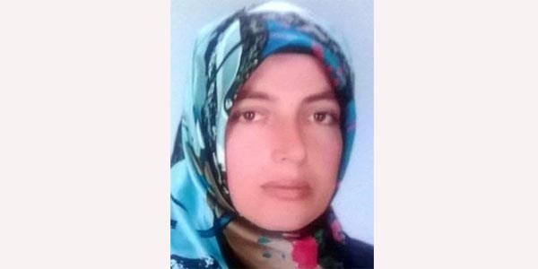 ��retmen Azize �elik topra�a verildi