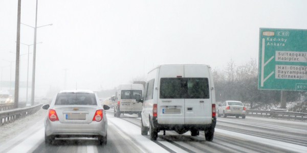 Vali Mutlu: E�itim ve ��retim 2 g�n boyunca aksamad�