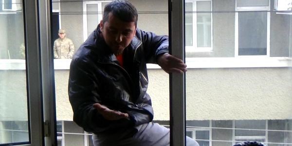 Hükümet Konağı'nda intihara kalkıştı