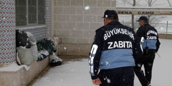 Aile Bakanlığı'ndan sokakta kalan vatandaşlarla ilgili genelge
