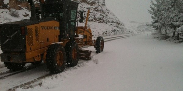 Halfeti Kaymakamlığı'ndan sürücülere kar uyarısı