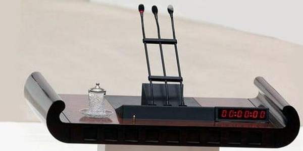 Meclis'teki vekillere 'gazl� su' servisi