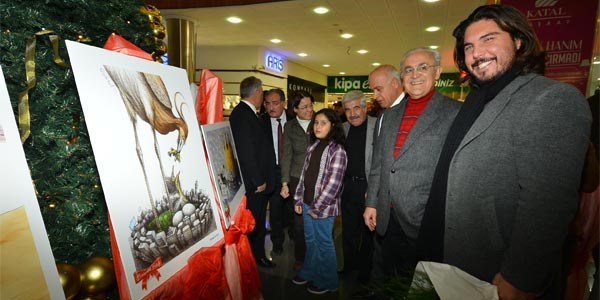 Karikatürle ölümsüzleştirdiler