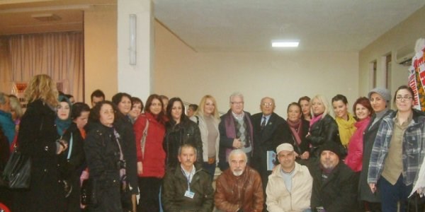 Foto�raf g�sterisinde bulu�tular