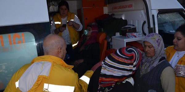 Paketleme fabrikasında yangın çıktı, 7 işçi dumandan etkilendi